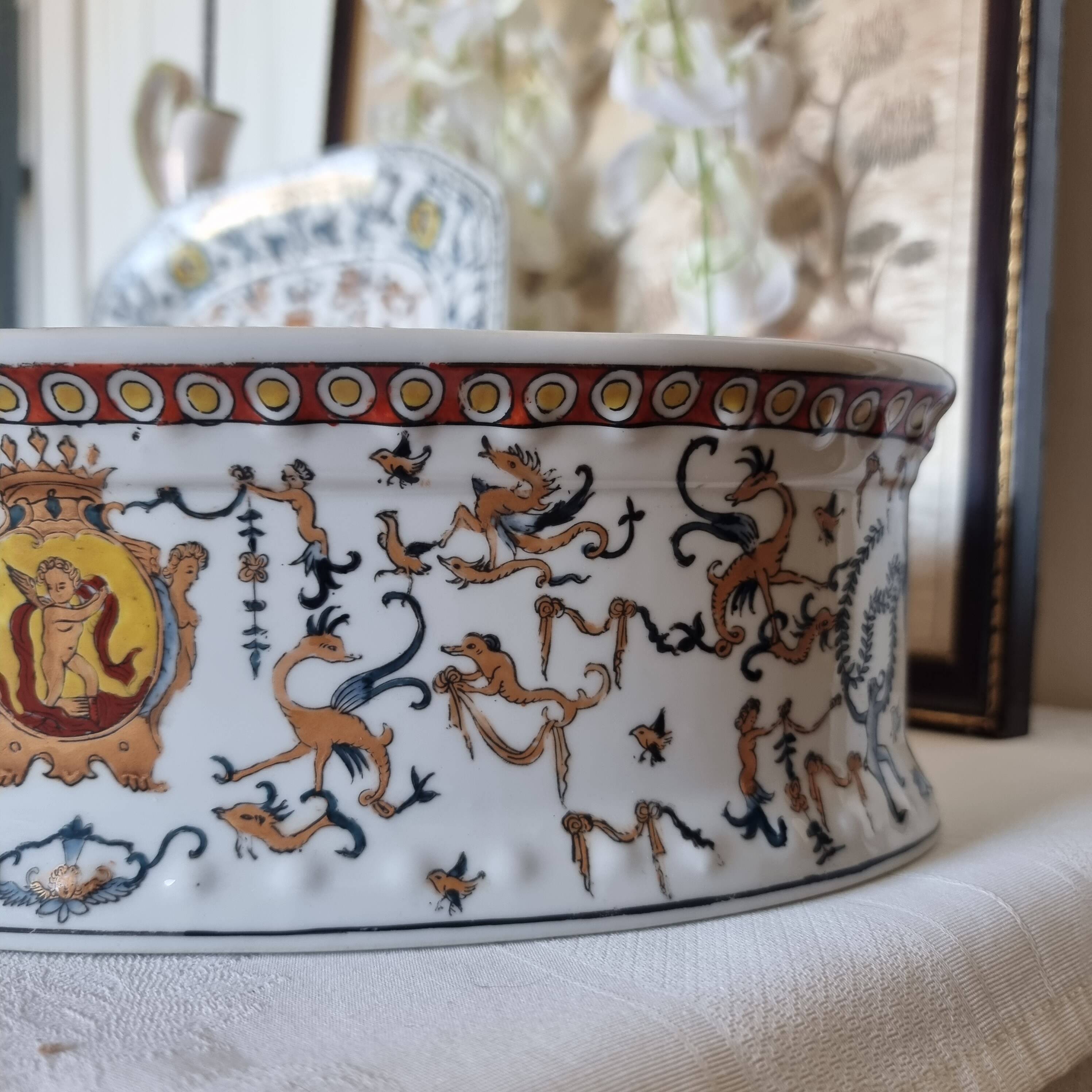 Hand-painted Toussi Court plate or tray and planter set