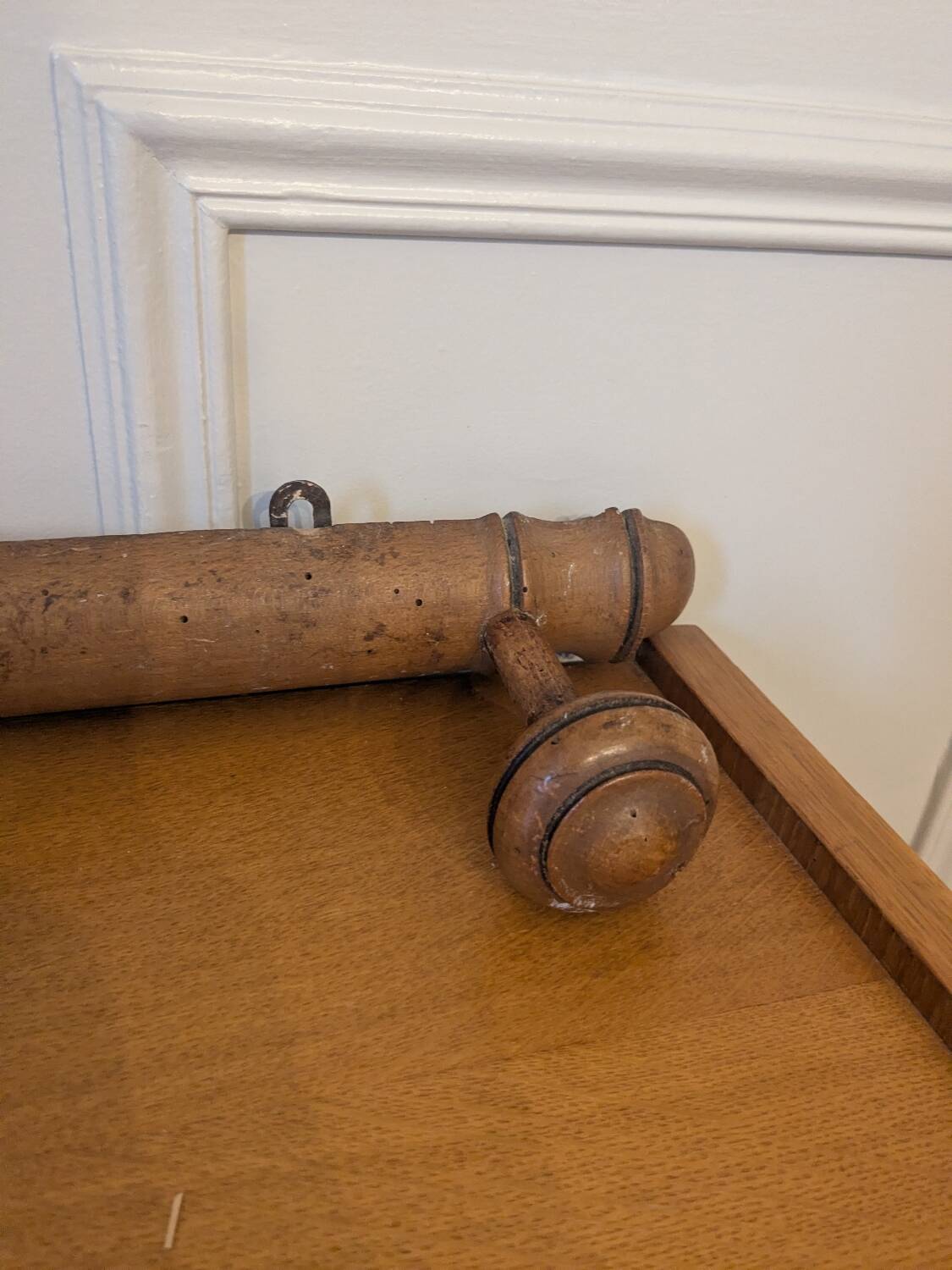 Wall-mounted coat rack