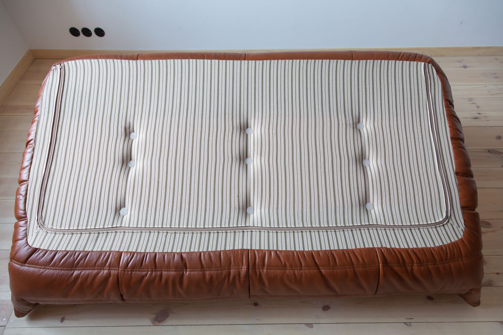 Togo sofa set model designed by Michel Ducaroy 1973