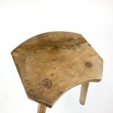 Old tripod stool in solid wood - very nice handmade work