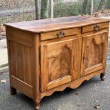 Louis XV buffet in solid wood, 18th century, 153cm.
