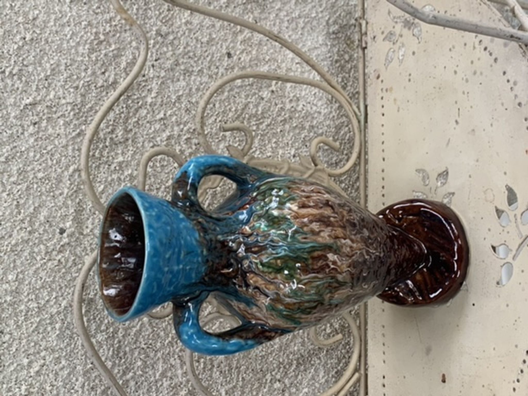 Vase amphore en barbotine, céramique émaillée de style vallauris vintage