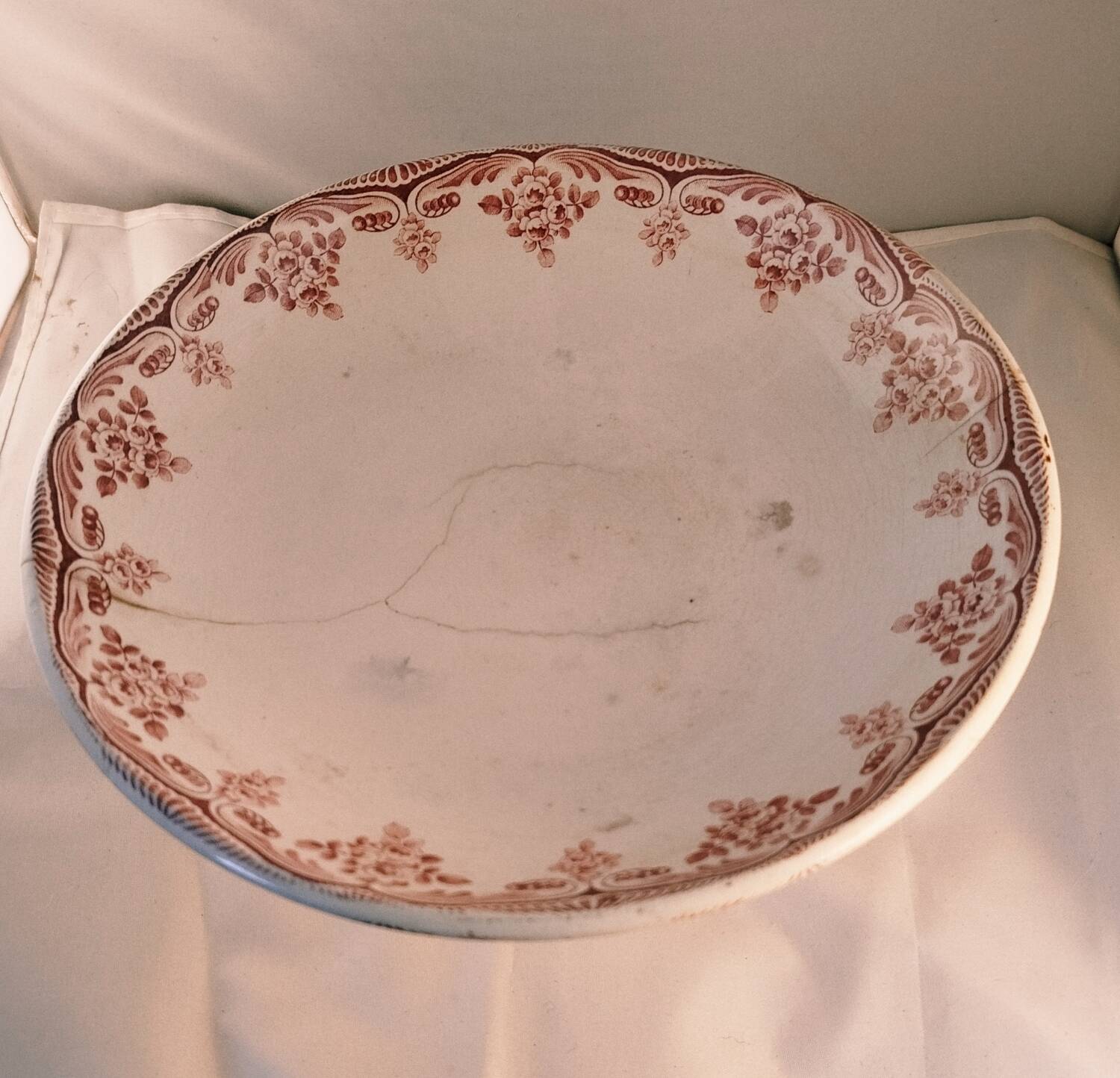 Antique service, fruit dish and 3 oval platters, ironstone