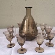 Liqueur glass Brown and gold edging and 9 small glasses Decanter's vintage liquor
