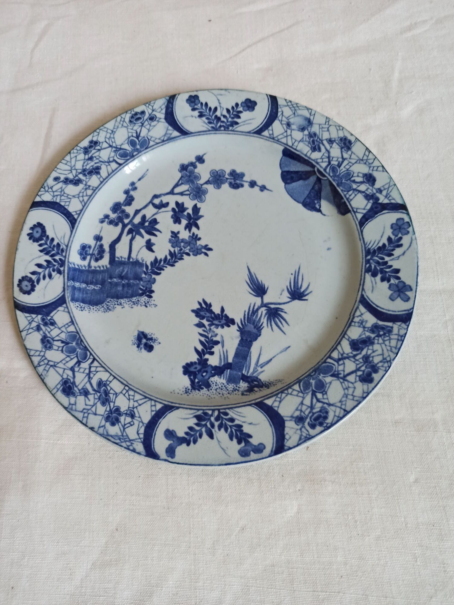 Creil Montereau Japan Plate