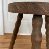 Tripod stool in solid wood, feet turned