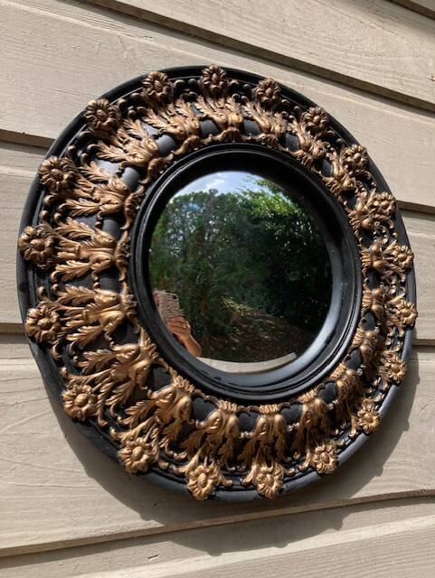 Witch's mirror or convex mirror