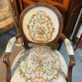 18th century Louis XVI medallion armchair covered with tapestry