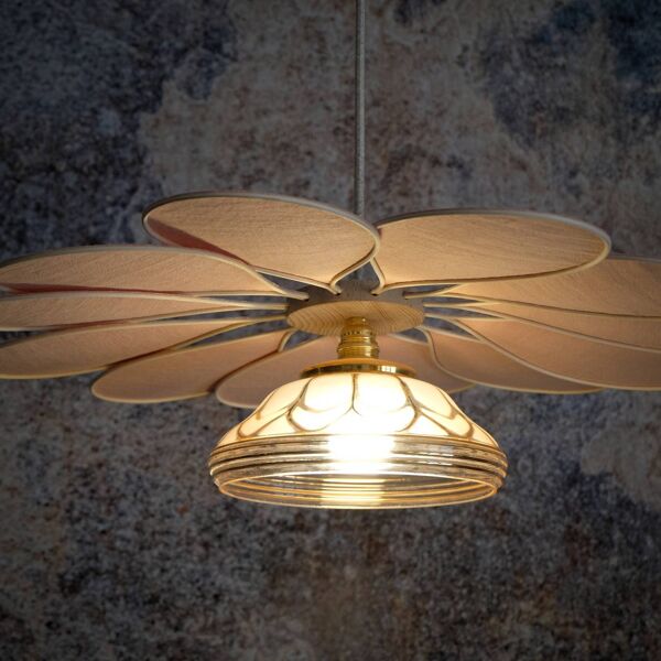 Suspension Fleur en Rotin et Lin Rose et globe vintage en translucide rose