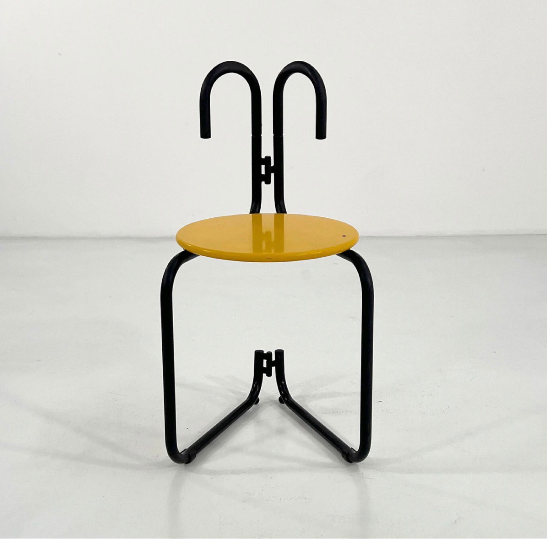 Chaise Binda