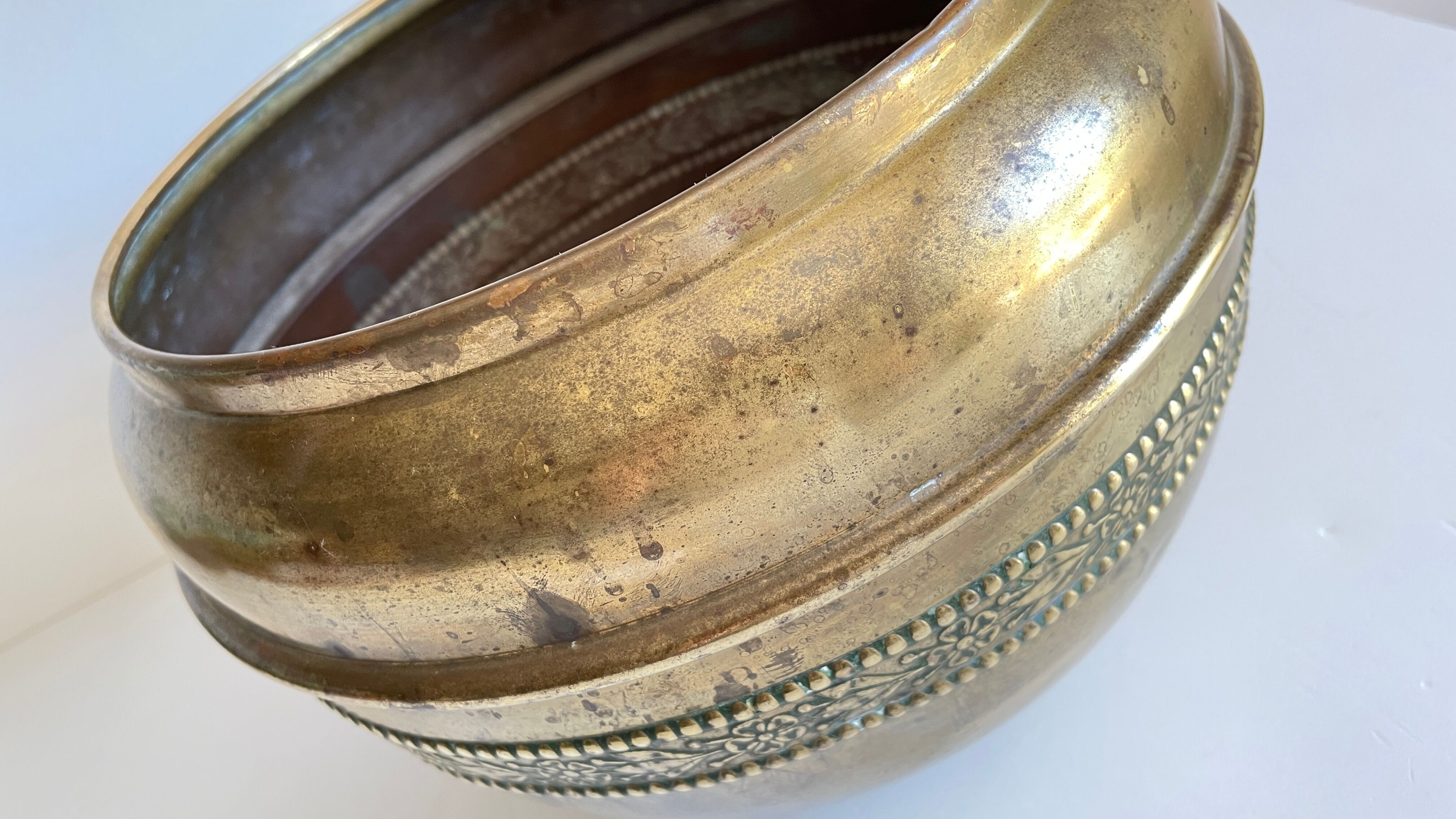 Cache-pot by Villedieu brass 70s/80s