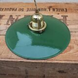 Hanging in green enamelled sheet metal