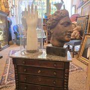 Miniature commode