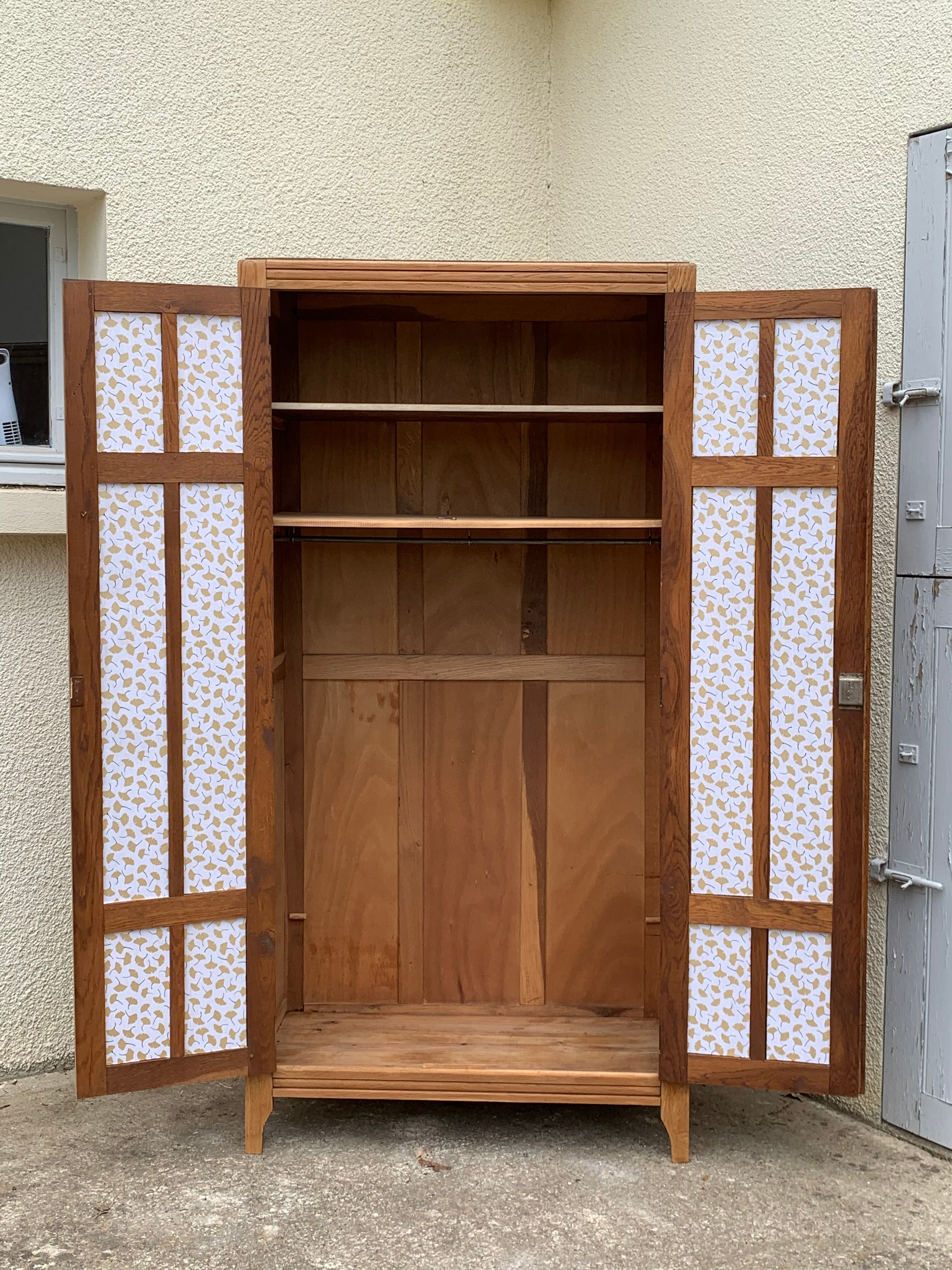 Parisian wardrobe paneled 1930 raw wood