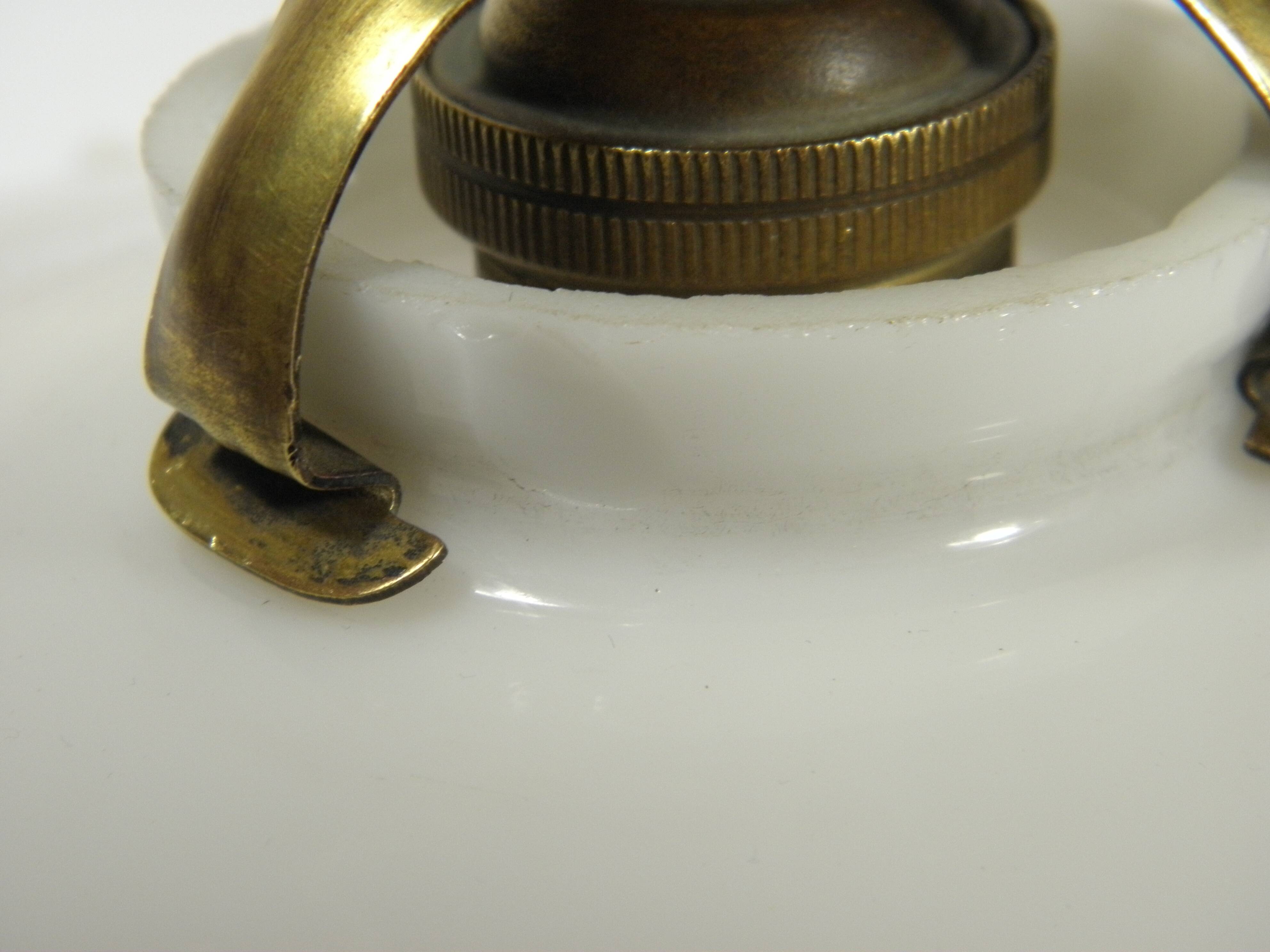 Suspension and rose in opaline and porcelain