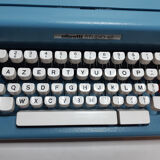 Olivetti Studio 46 portable typewriter, functional