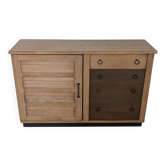 Solid oak entrance furniture in industrial style.