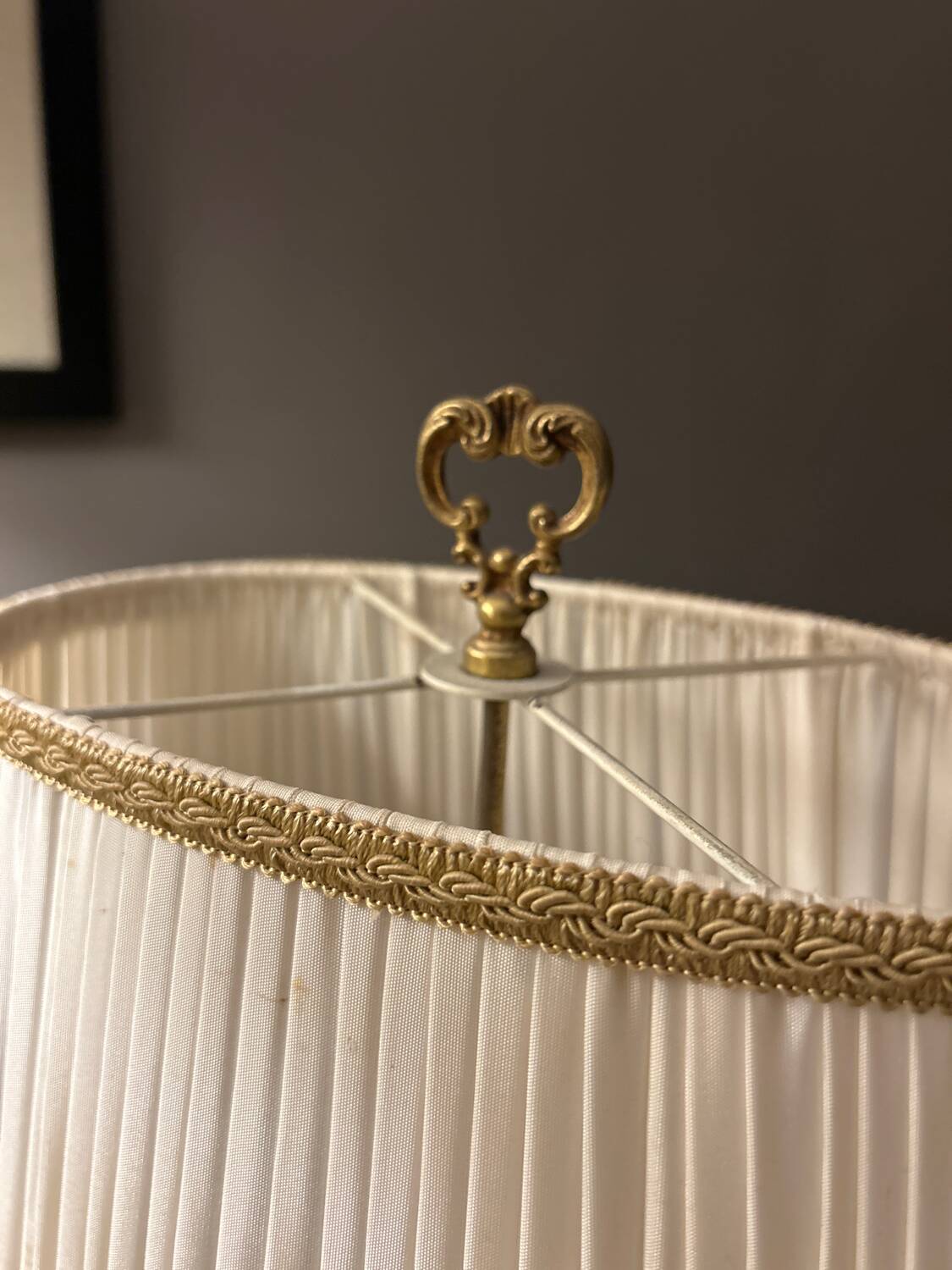 1960s Louis XV/rockery style bronze lamp with original pleated lampshade