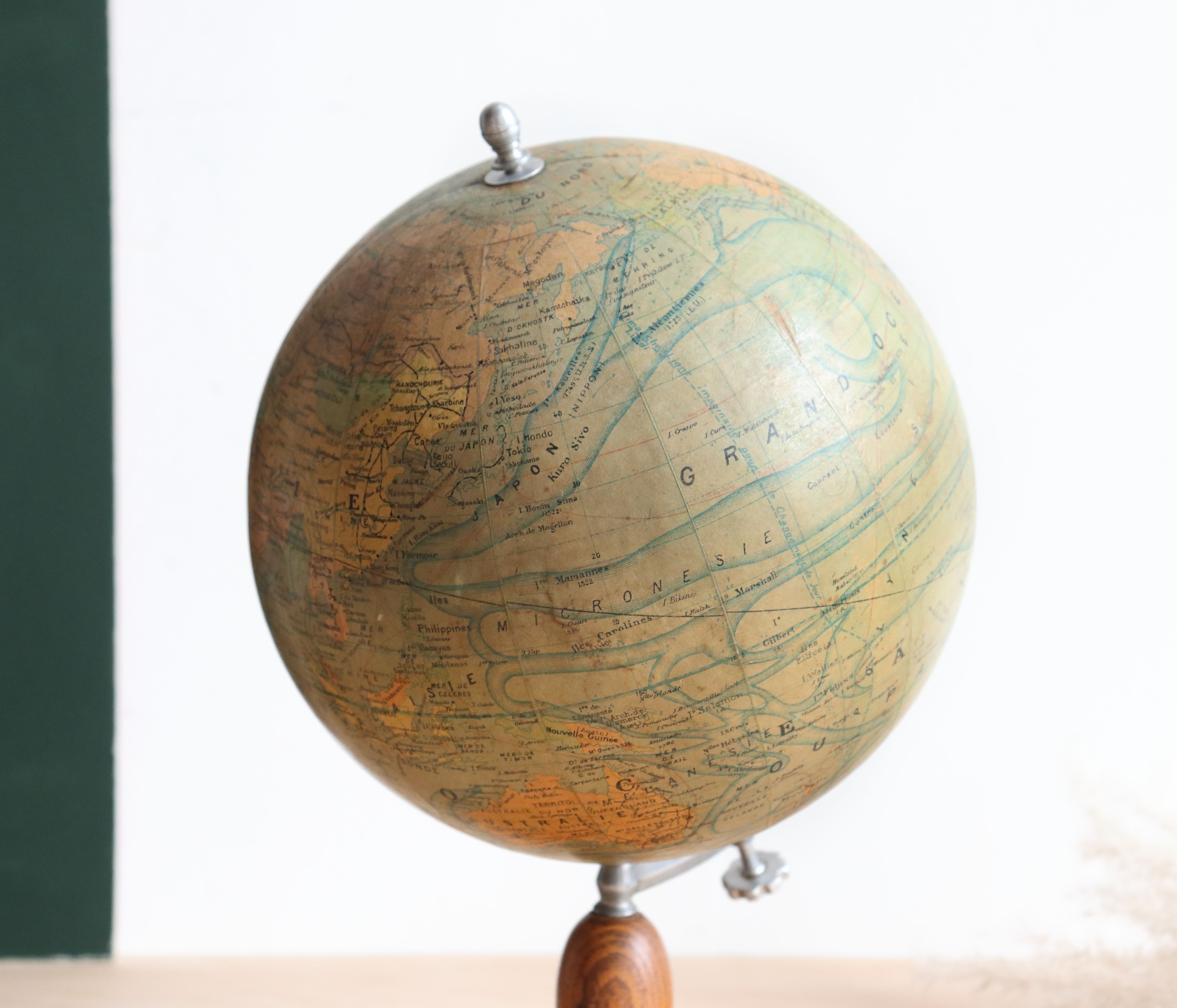 Globe world map J. Forest for Girard Barrère and Thomas on wooden base, 50s