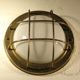 Brass "porthole" wall lamp