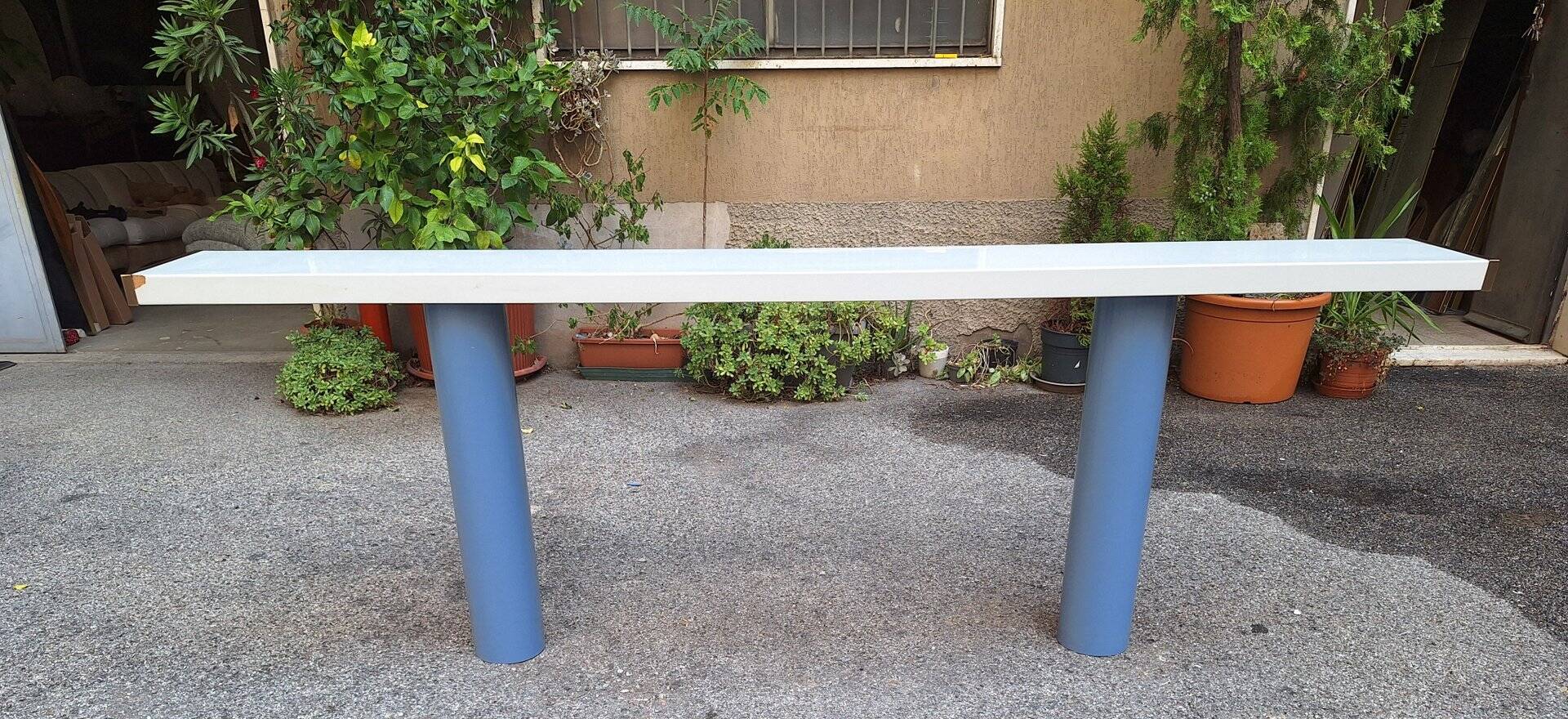 Console in White Lacquer with Cylindrical Plastic Legs by Tresoldi Salvati, 1980s