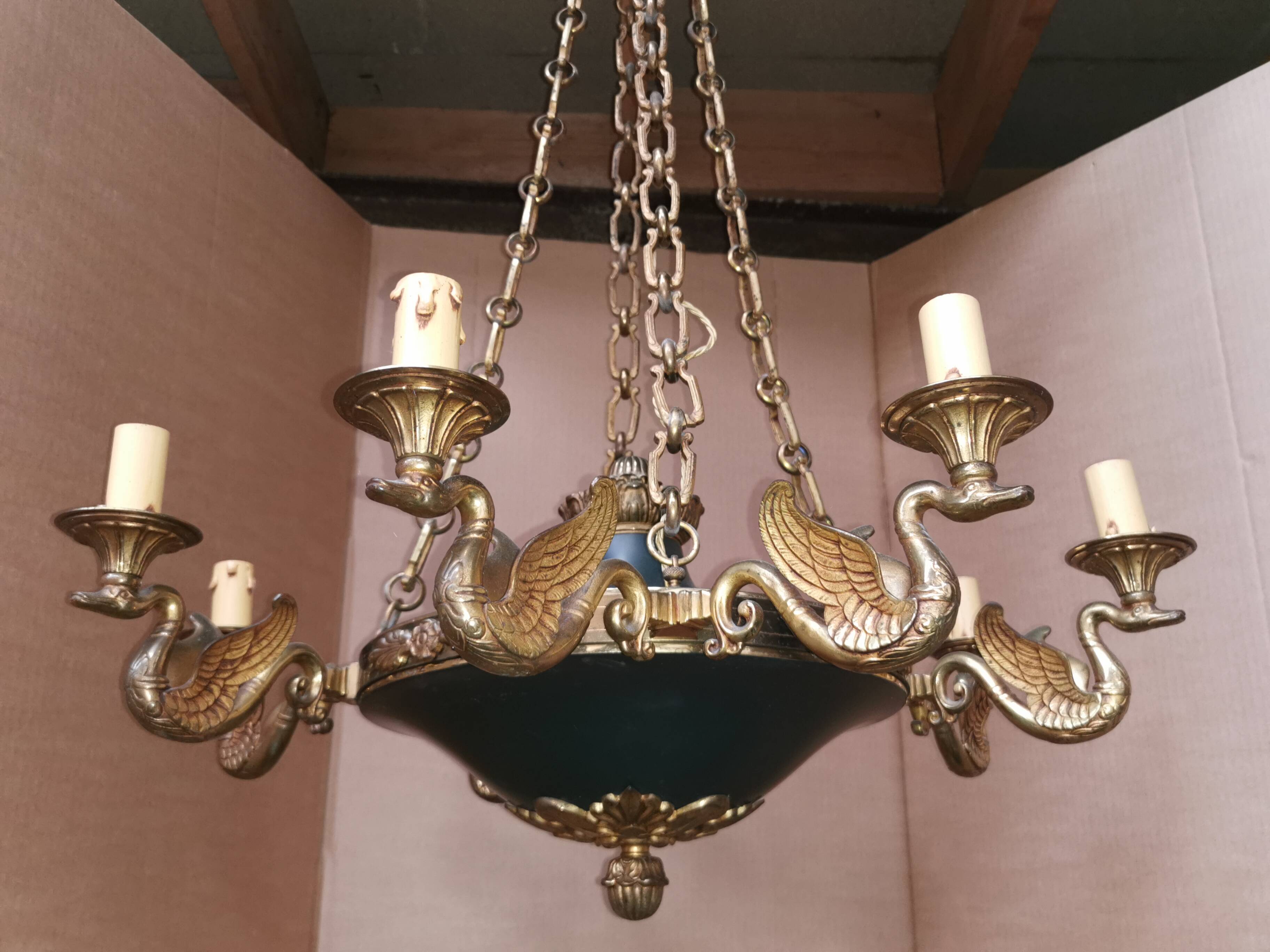Empire chandelier in bronze