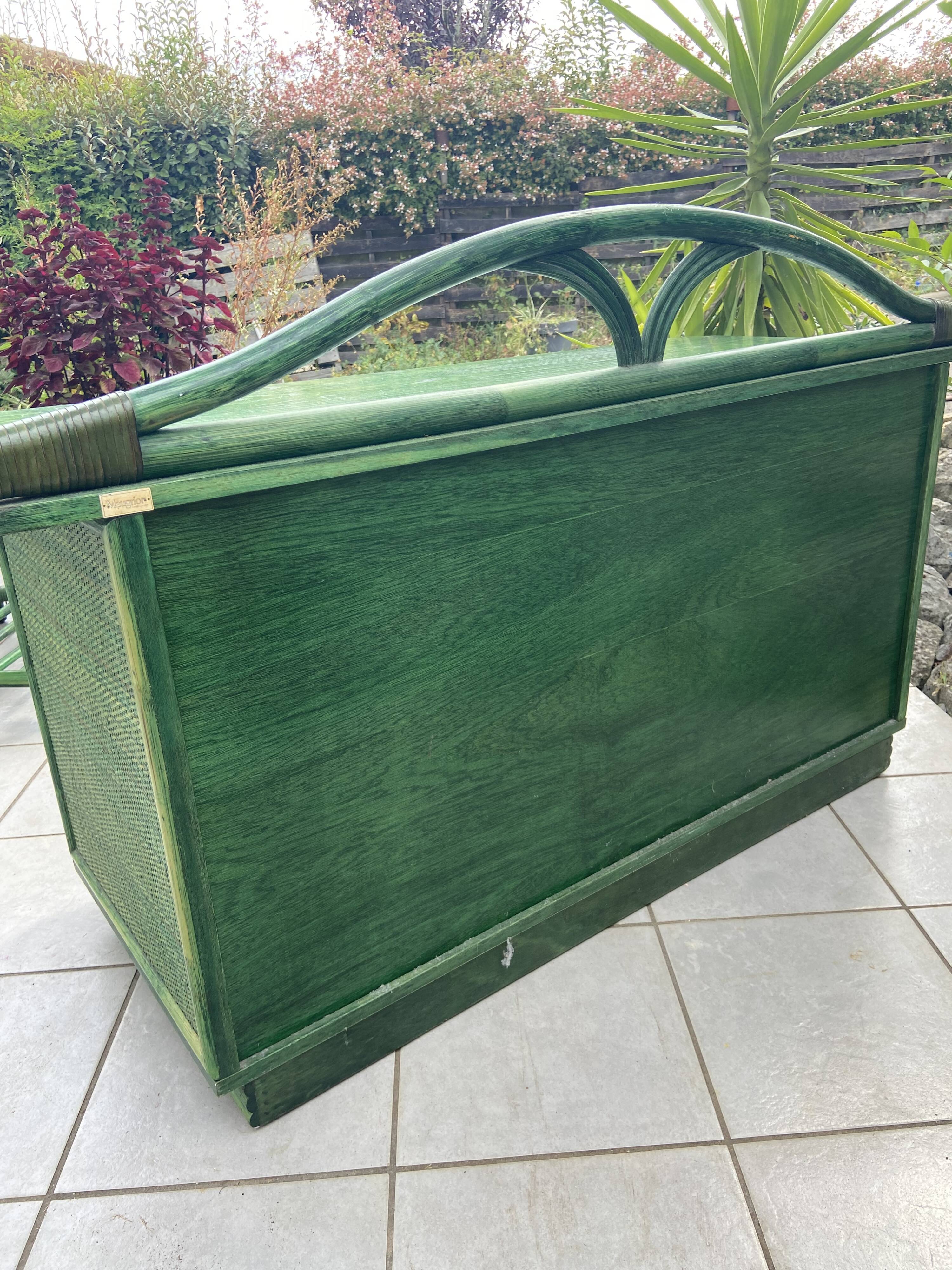 Maugrion chest of drawers