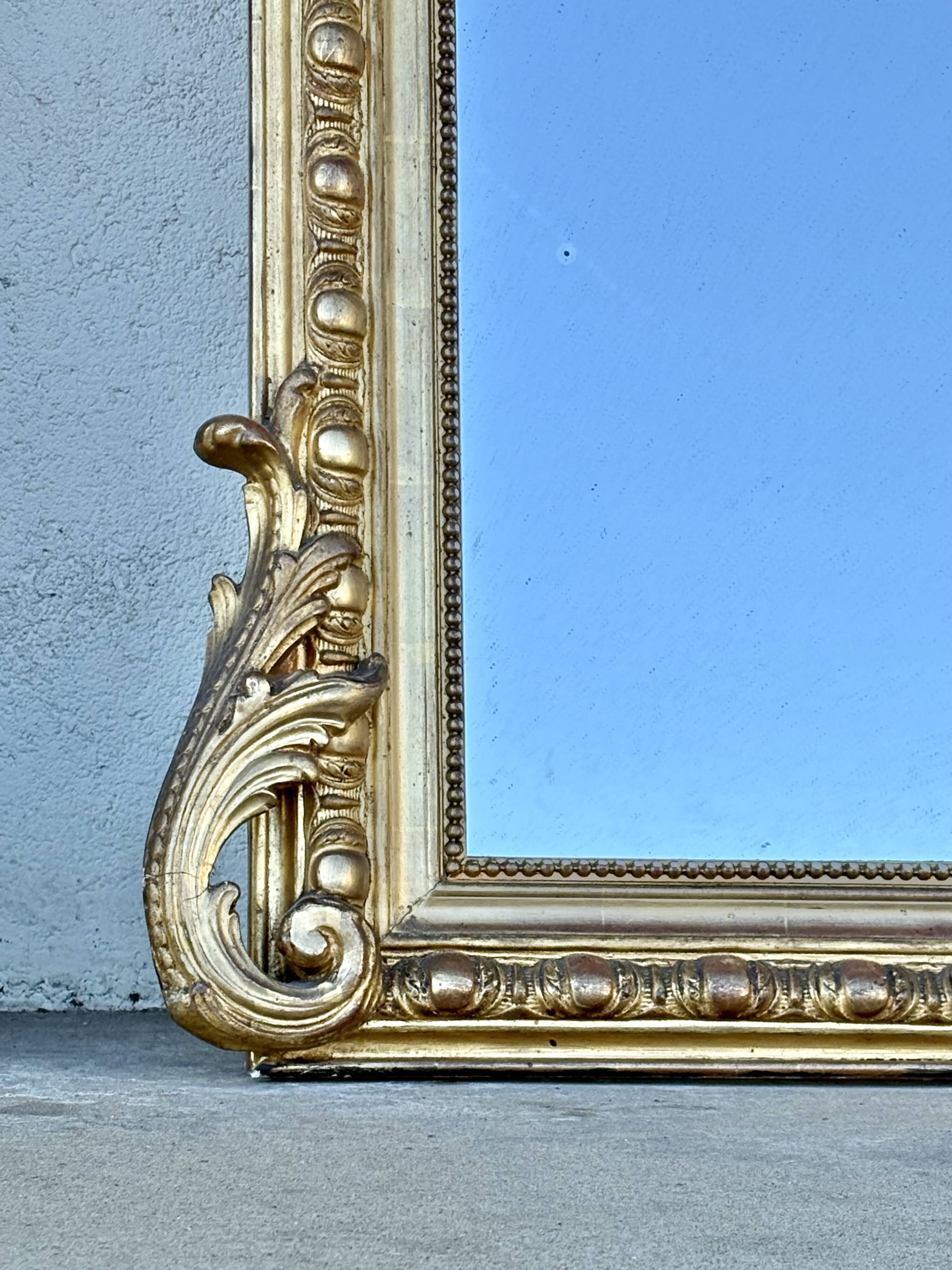 Large mirror from the 19th century