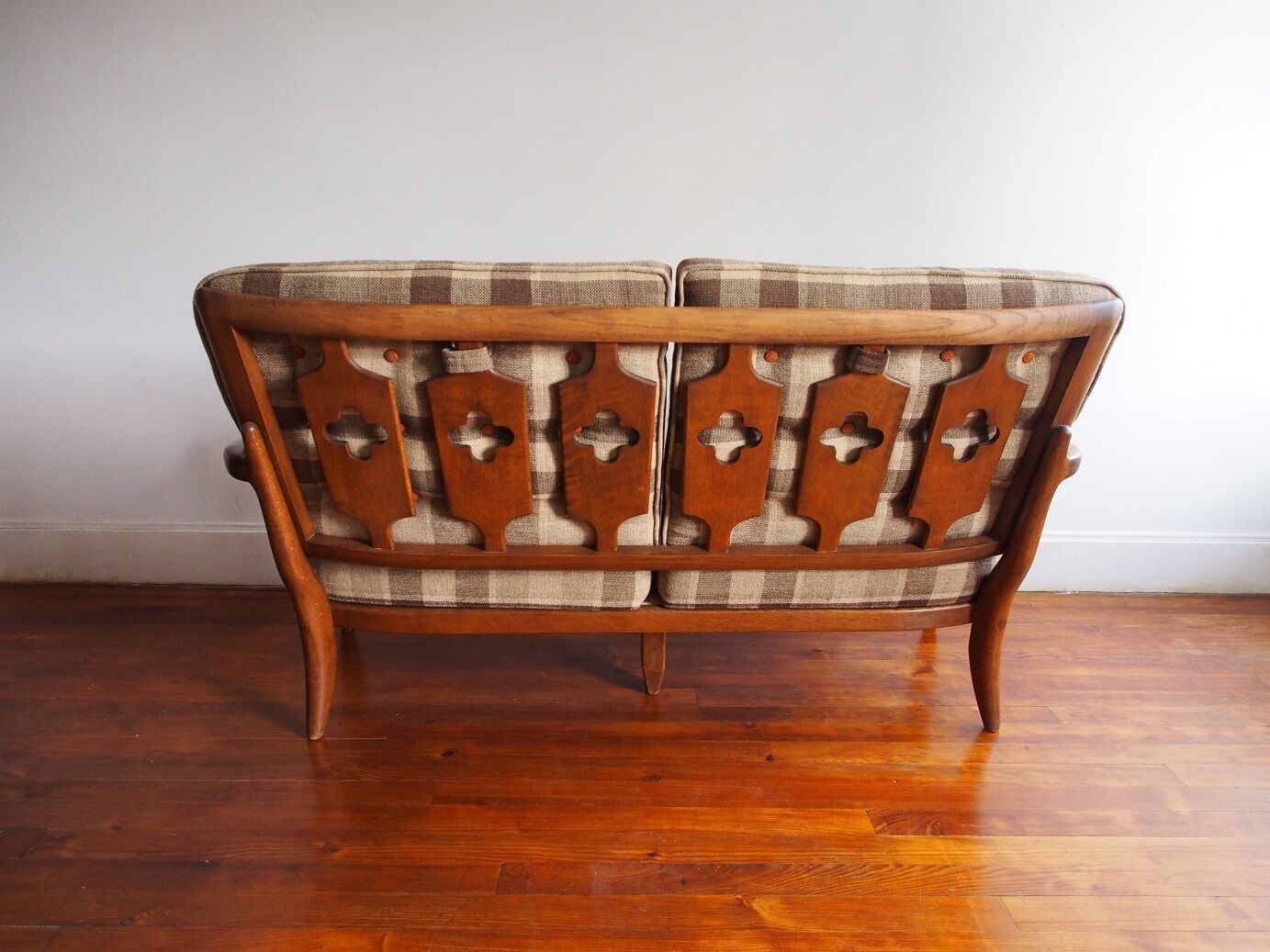 Guillerme and Chambron sofa, model José