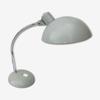 Metal articulated desk lamp