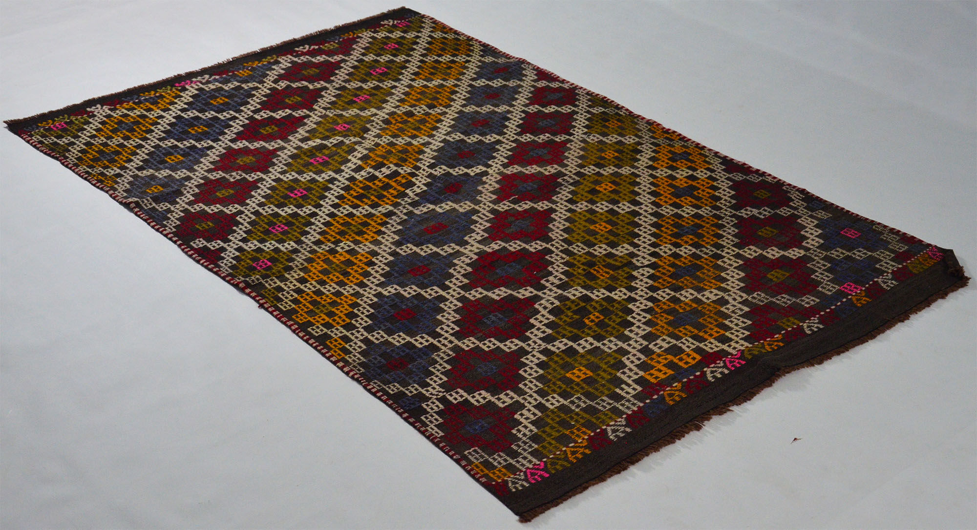 Anatolian handmade kilim rug 208 cm x 136 cm
