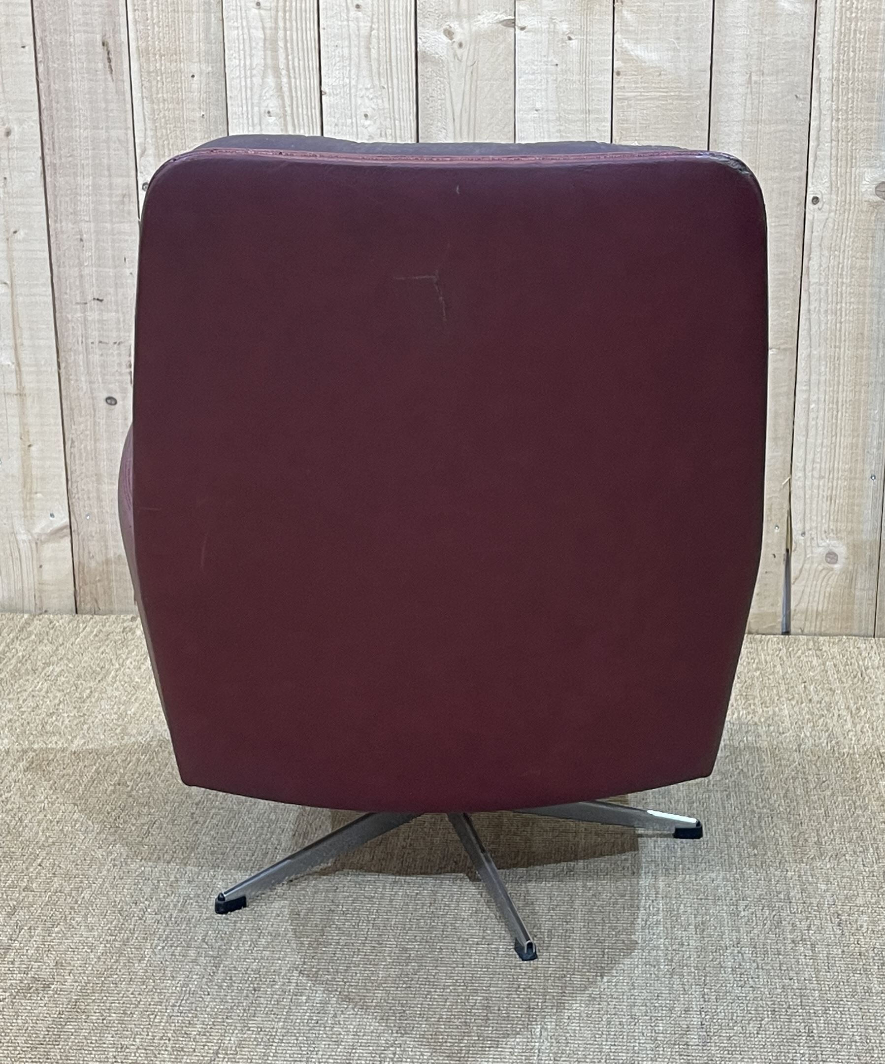 Skai rotating armchair from the 70s