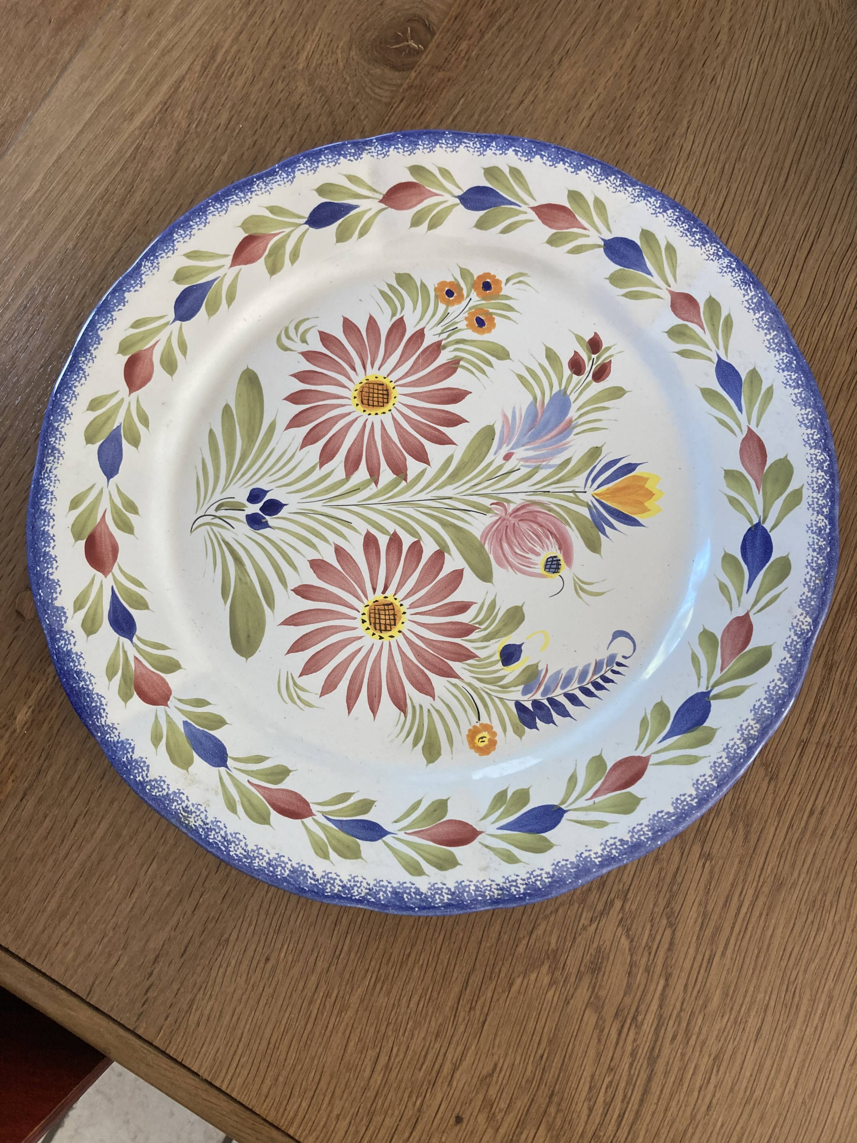 Quimper tureen