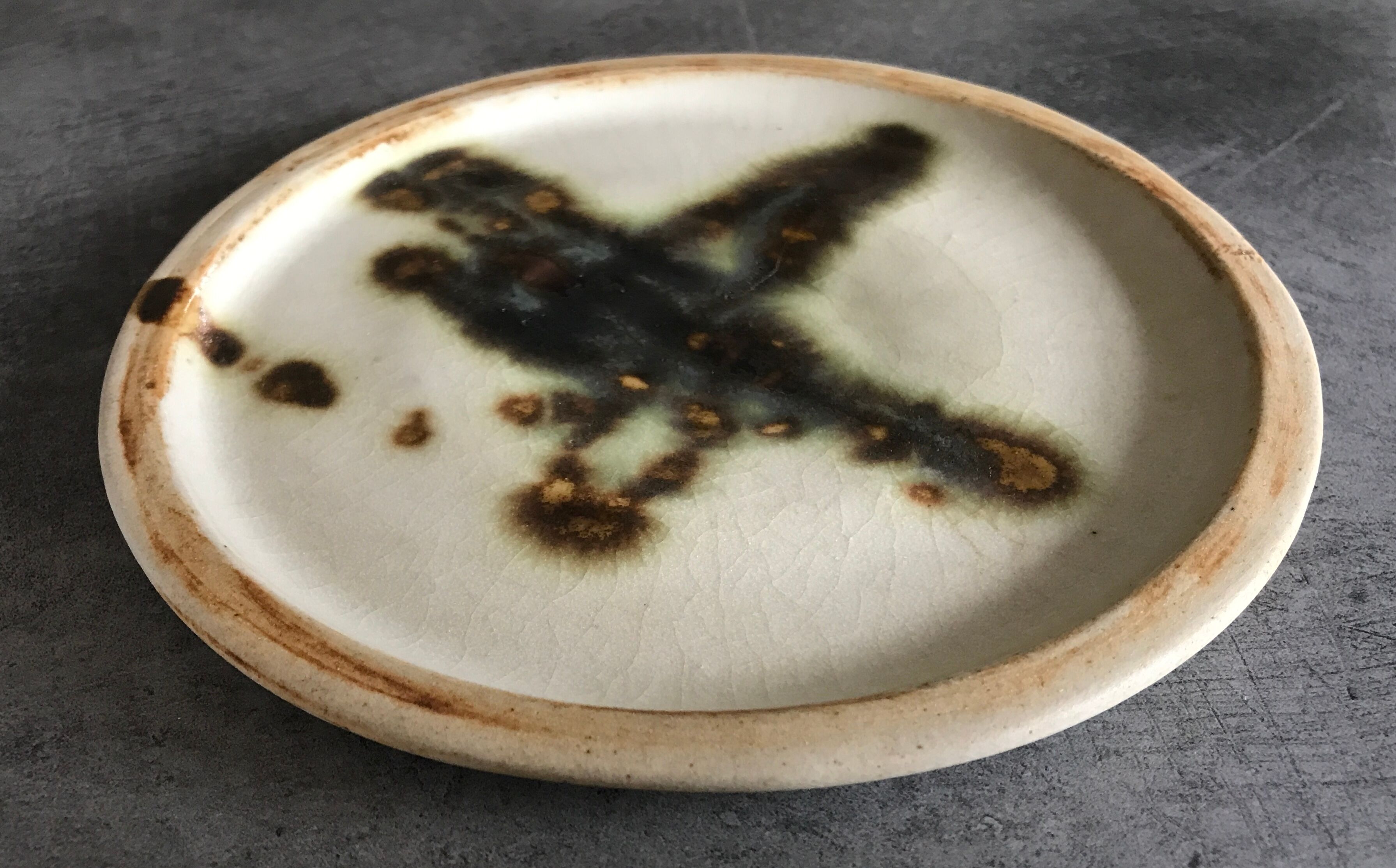 Plate vintage pottery la colombe in stoneware artistic effect vallauris 17,8 cm