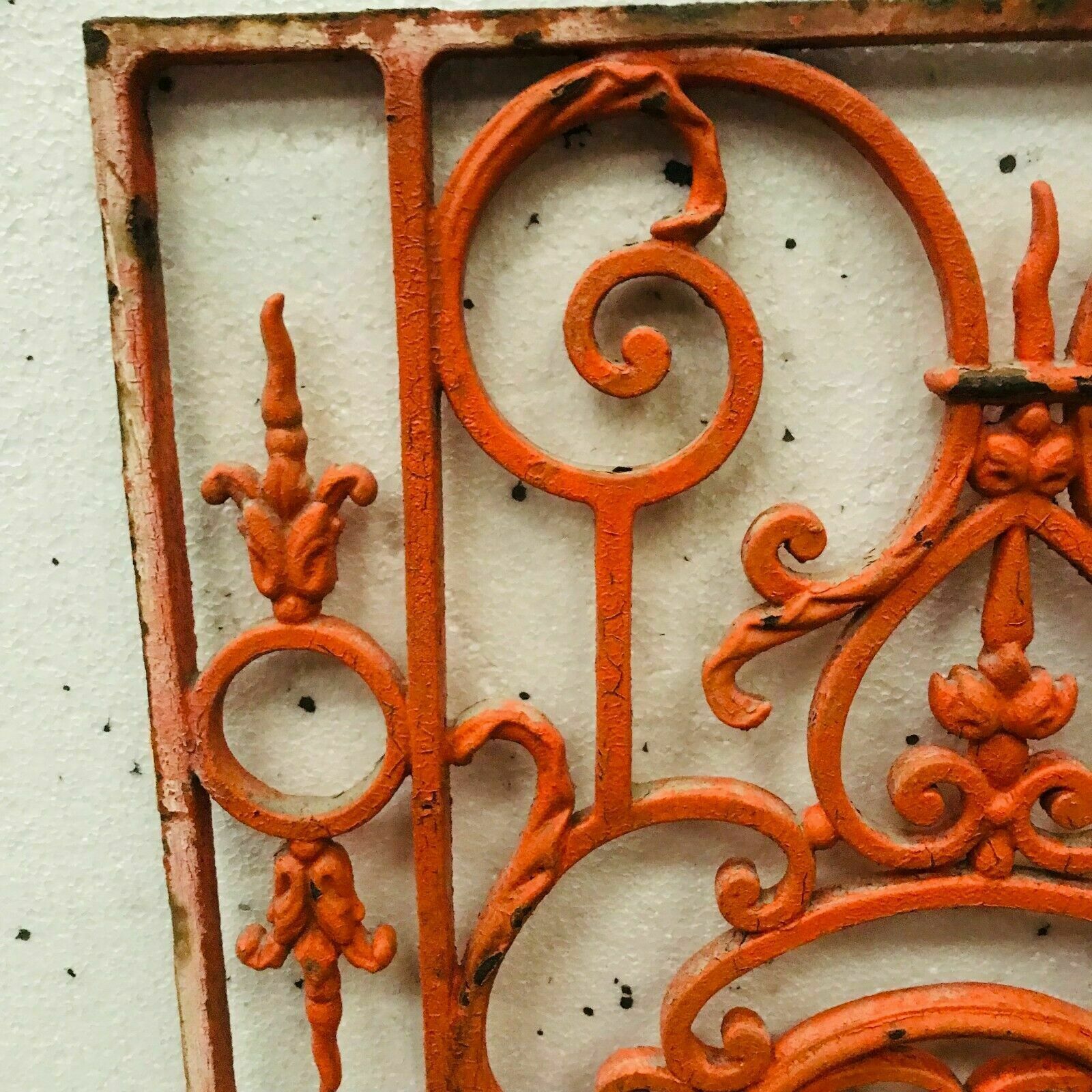 Wrought iron decoration grid XX century