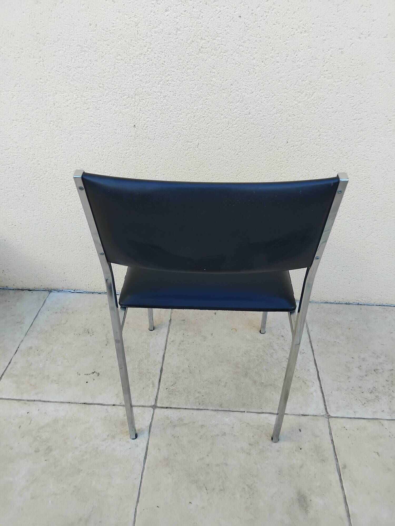Vintage LAFARGUE chair, 1970s design, chrome.