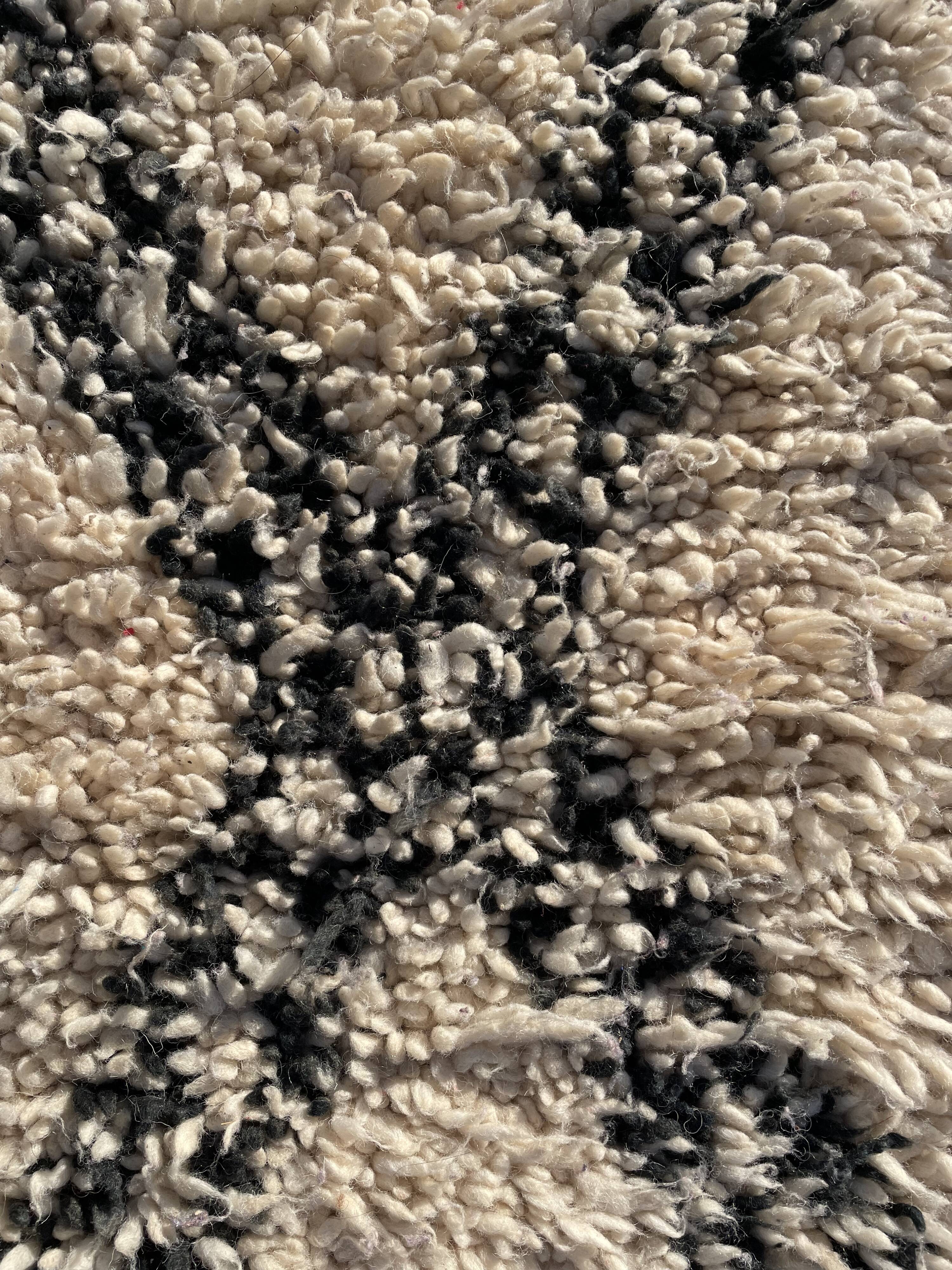 Berbere carpet beni ouarain old diamonds 155x300 cm