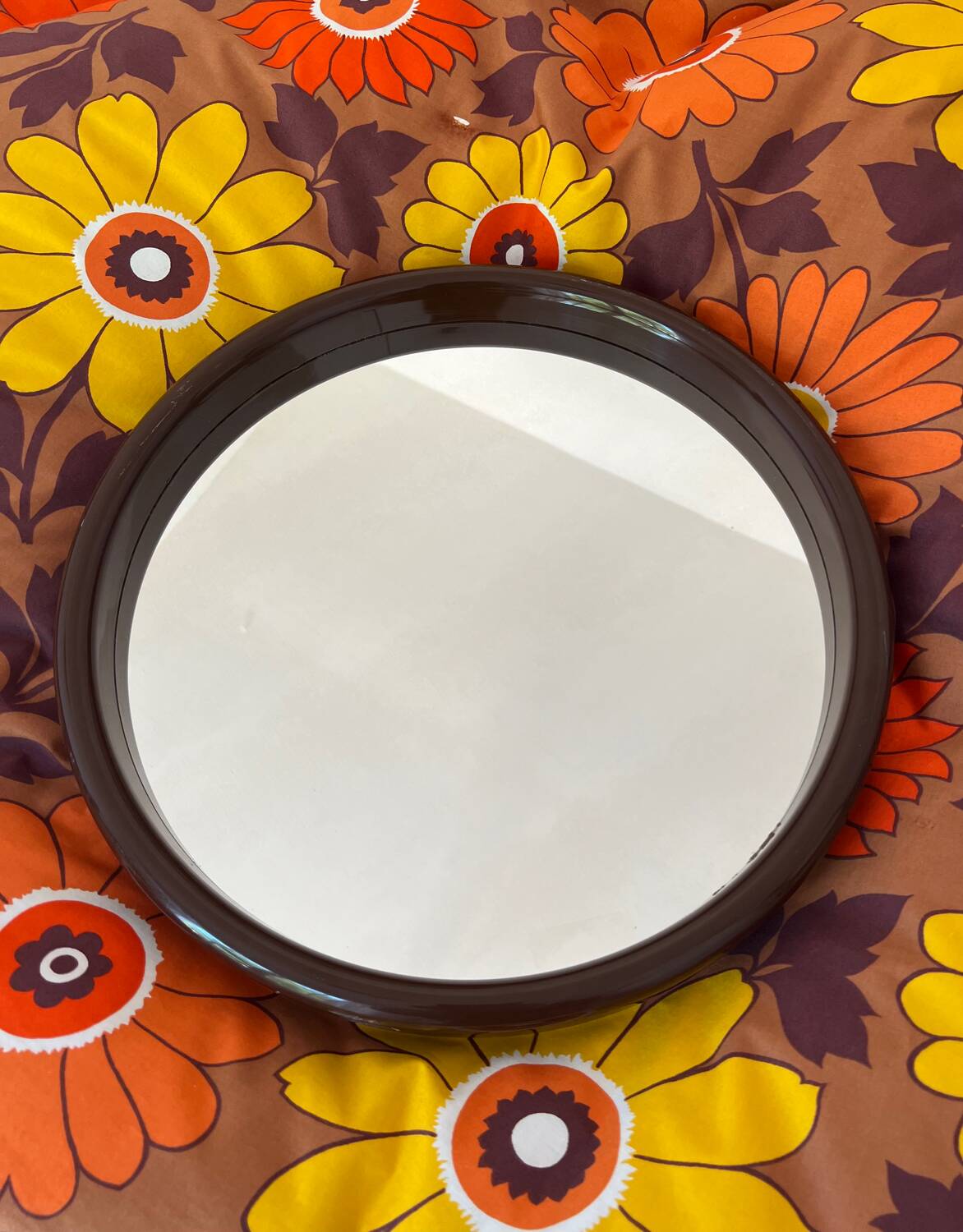 Miroir rond plastique chocolat vintage 1970