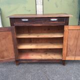 Buffet in 1940s pine