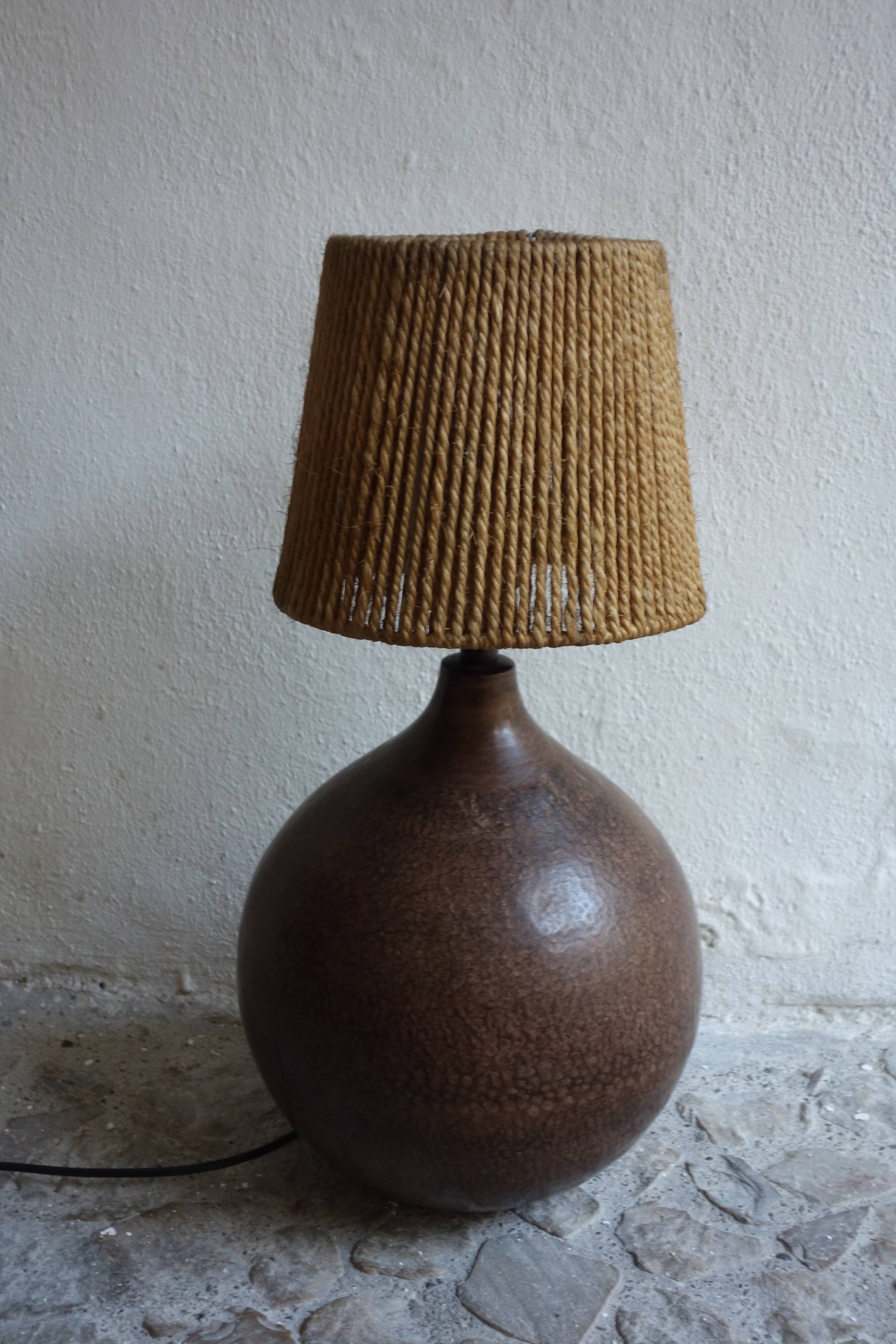 Foot of Lamp Ball in Hammered Metal 70s