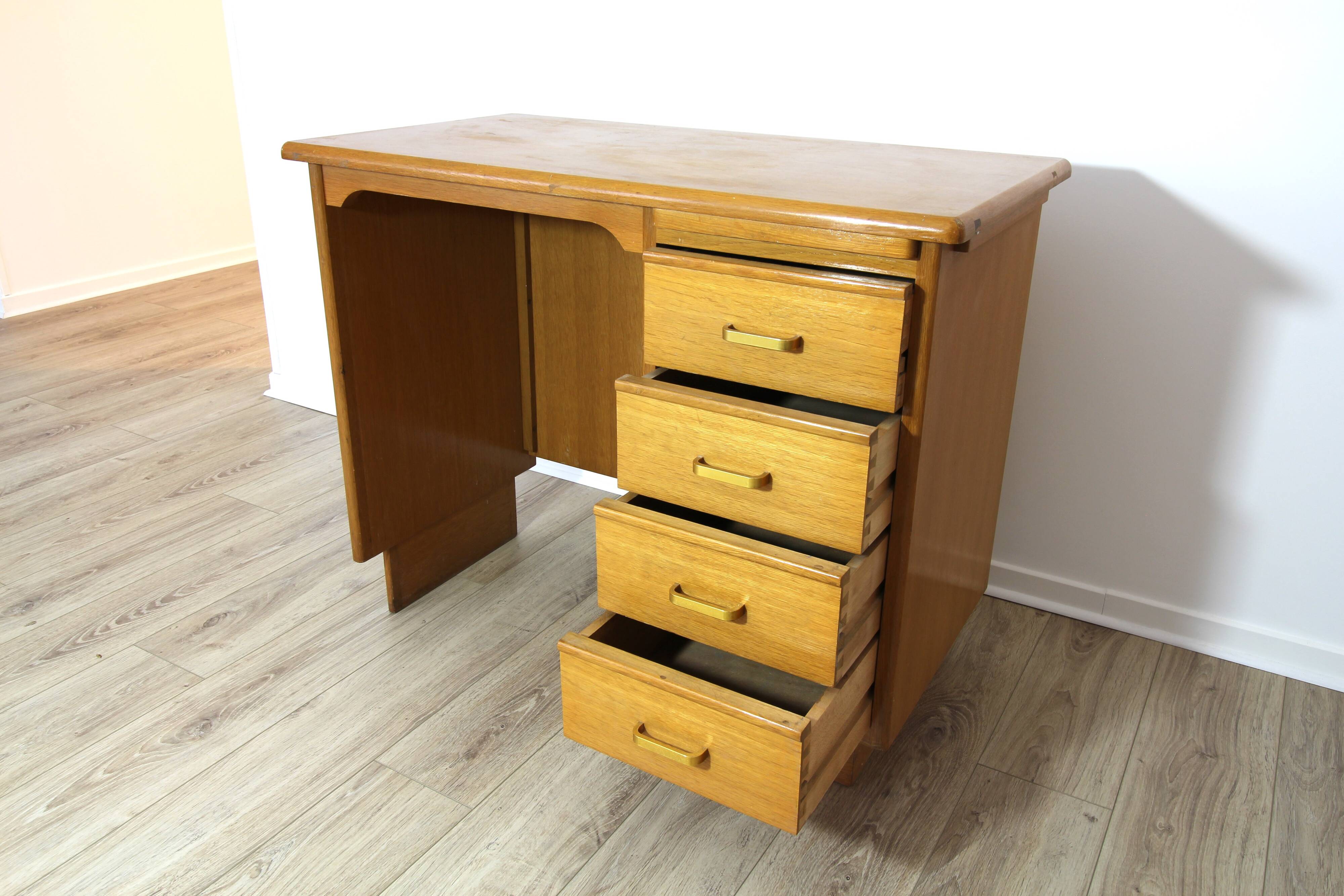 Vintage light wood desk – 1960s/70s – mid-century modern style