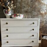 Linen chest of drawers