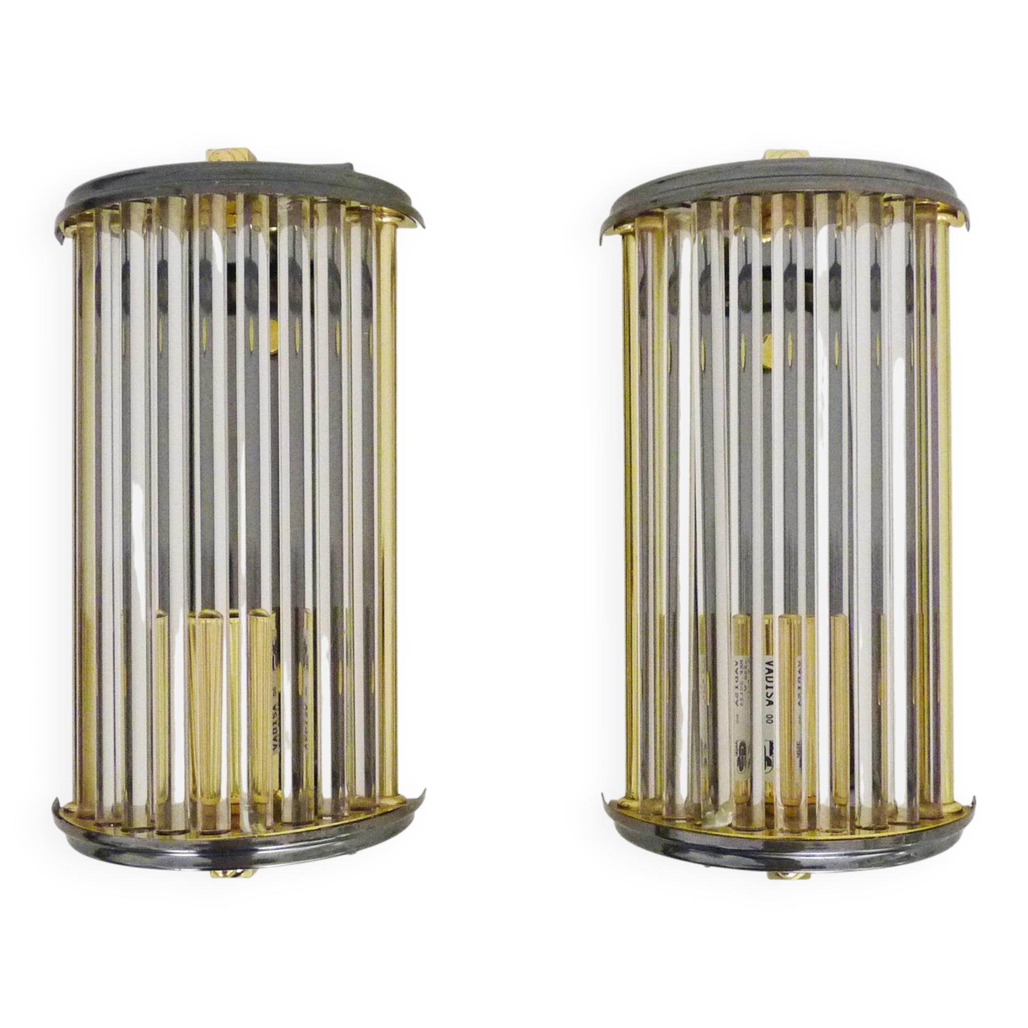 Pair of Art Deco style wall lights, brass, metal and glass GS model Vadisa. 1970s