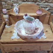Table de toilette