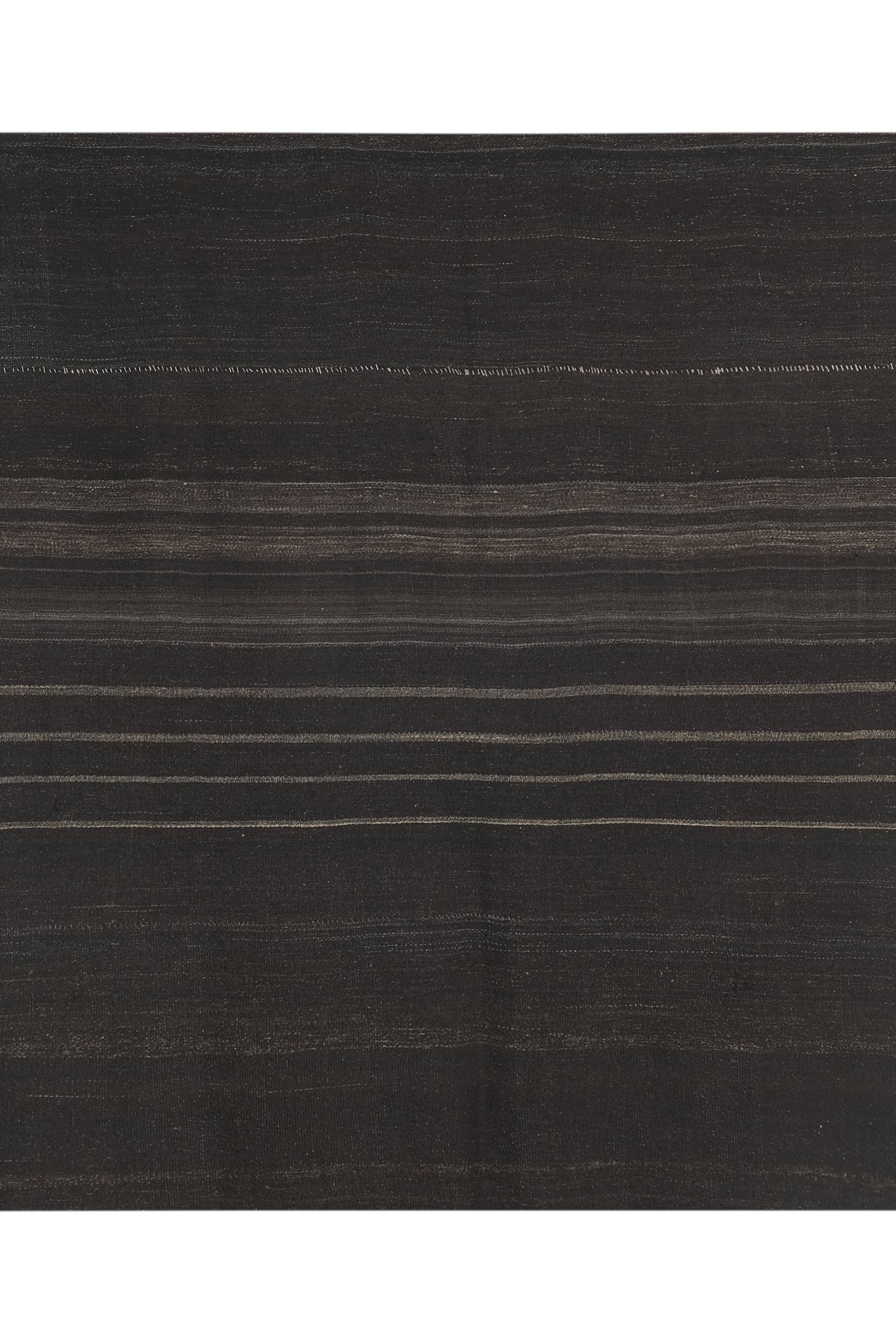 Vintage turkish rug from oushak, hand-woven 283x287 cm
