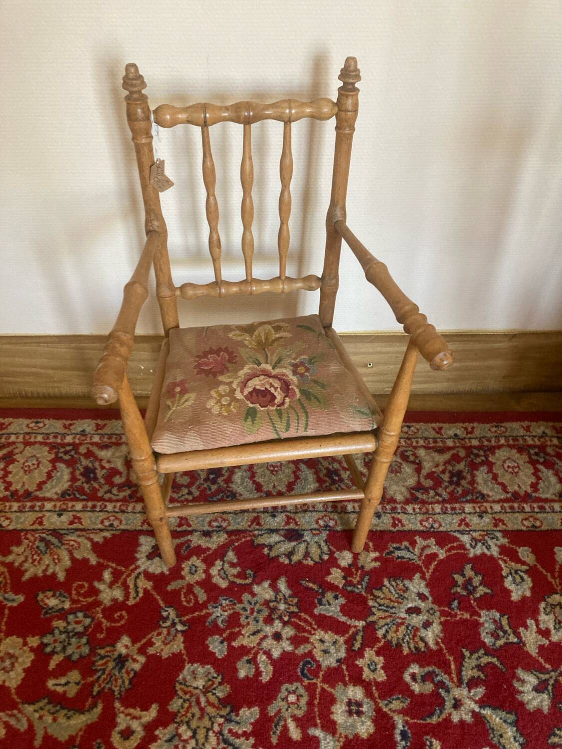 Child's or doll's chair
