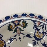 Gien earthenware plate from the end of the 19th century