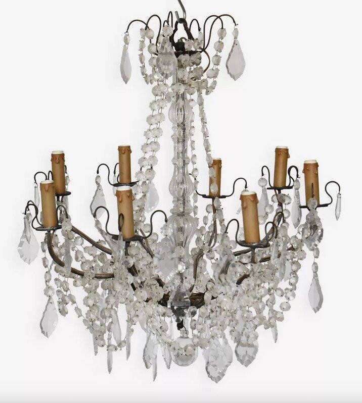 Chandelier with pendants