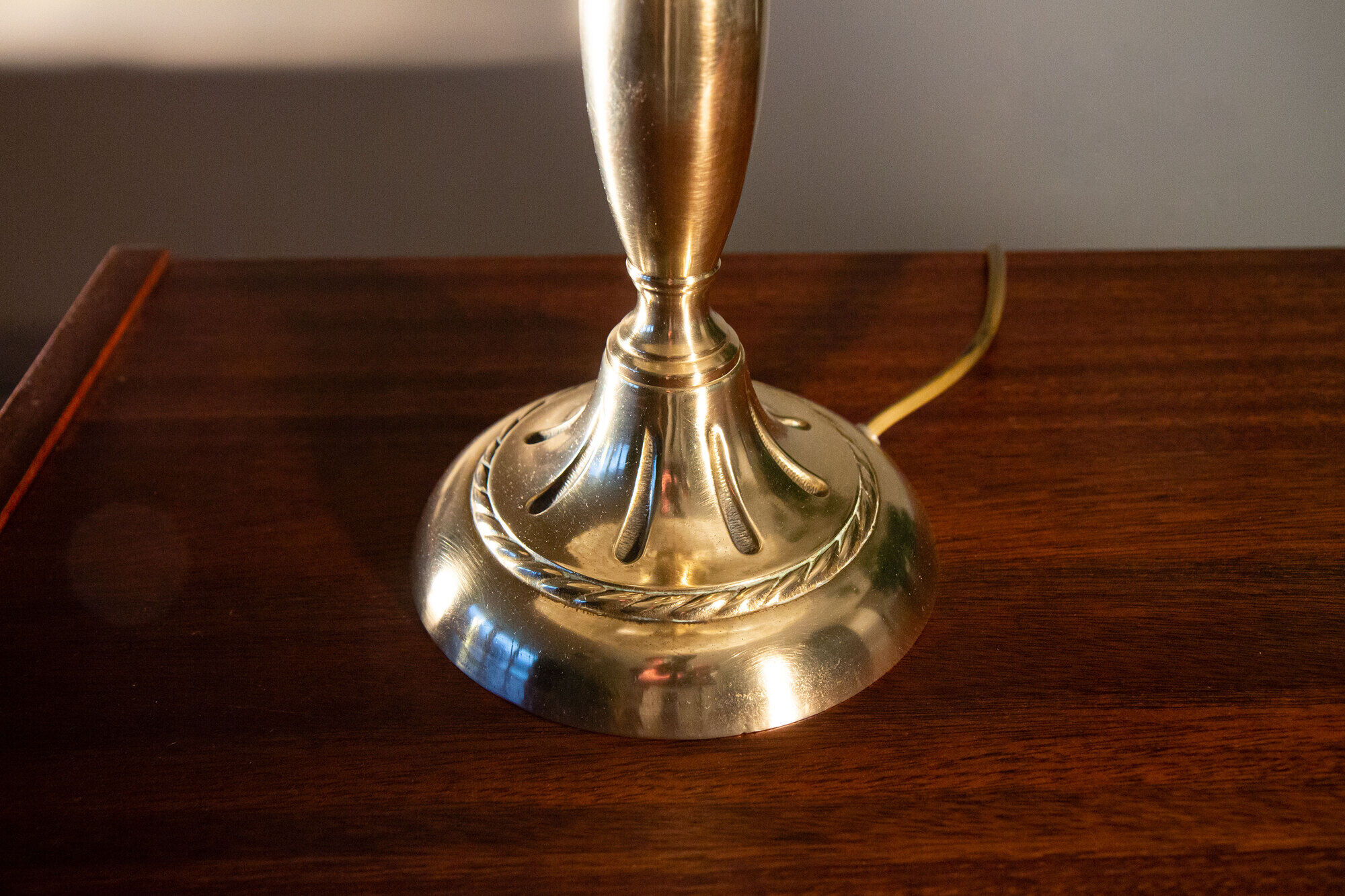 Brass and mother-of-pearl lamp 1960-70