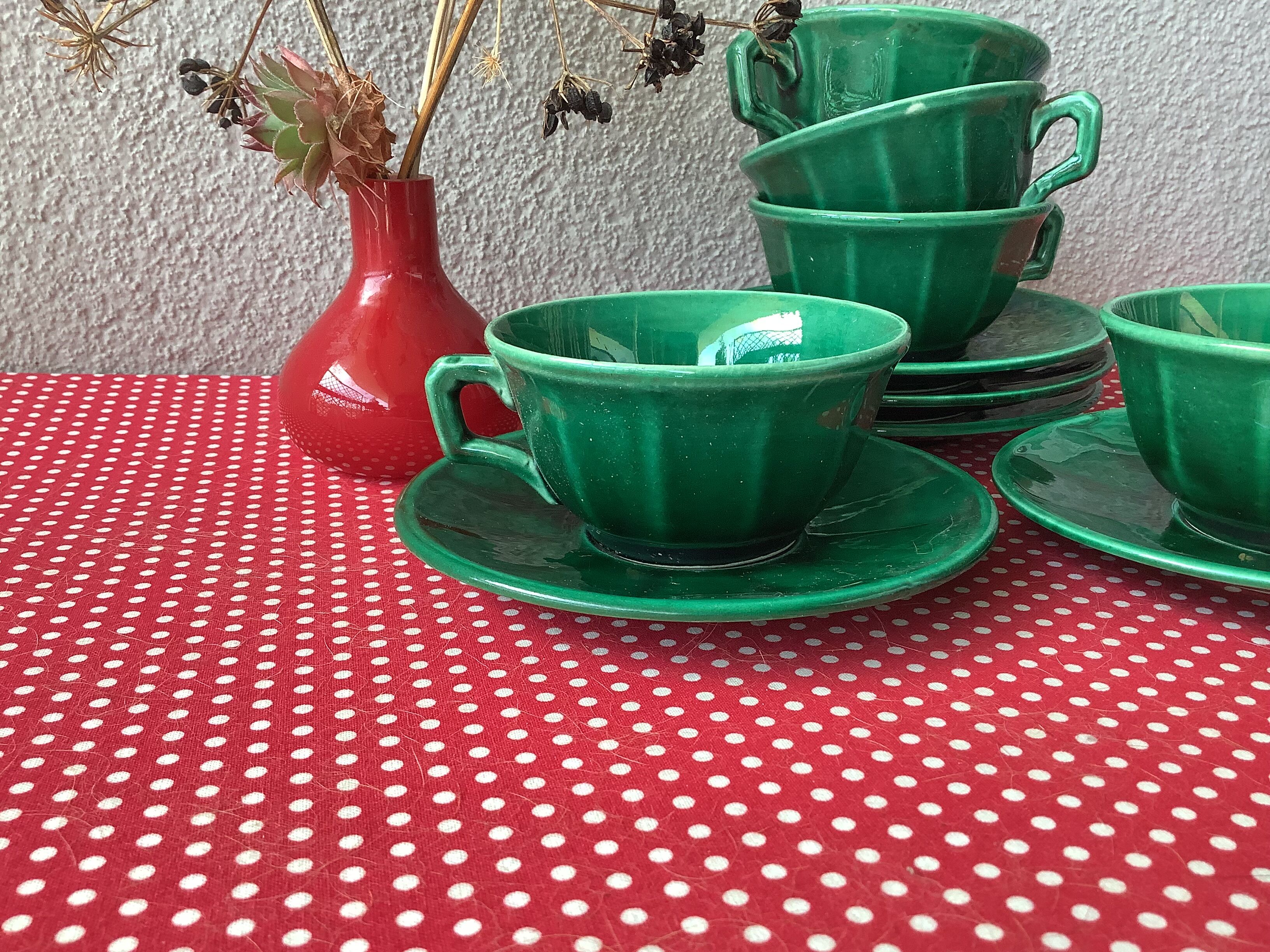 Coffee cups bistro 50' years